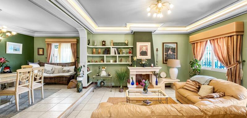 5 bedroom Villa for sale