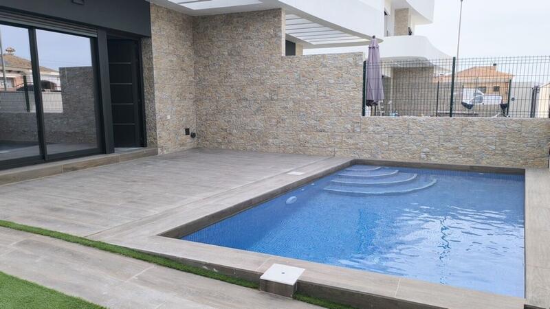 2 bedroom Villa for sale 2 bedroom Villa for sale