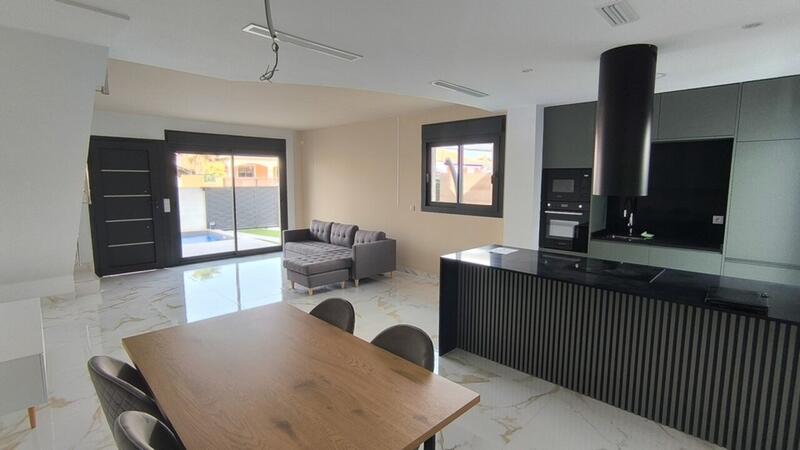 2 bedroom Villa for sale 2 bedroom Villa for sale