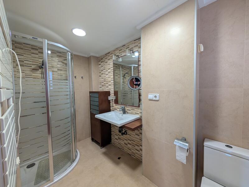 4 bedroom Apartment for sale