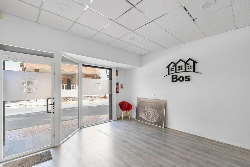 3 bedroom Commercial Property for sale