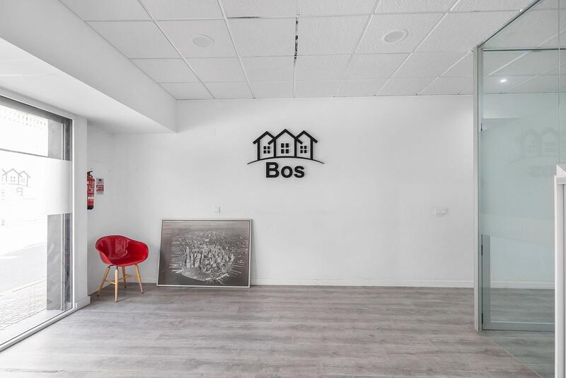 3 bedroom Commercial Property for sale