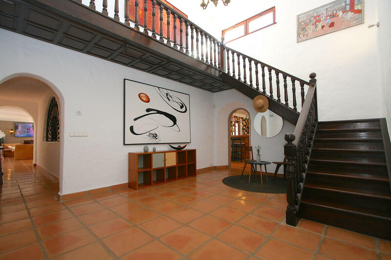 6 Cuarto Villa en venta