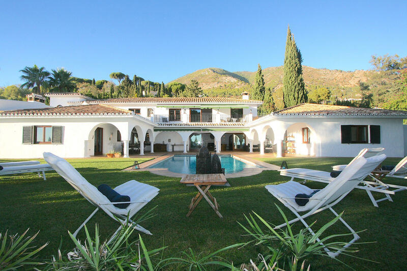 6 Cuarto Villa en venta