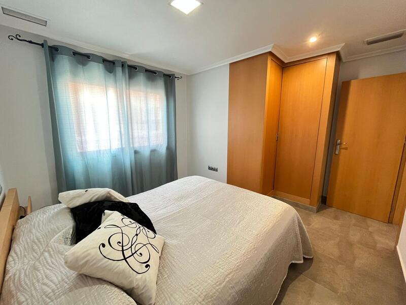 2 slaapkamer Appartement Te koop