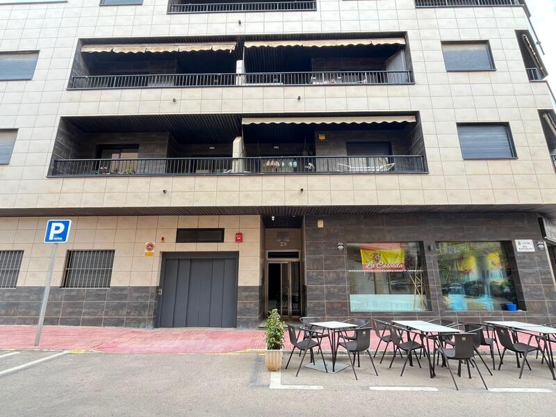 2 slaapkamer Appartement Te koop