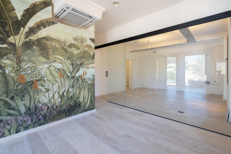 3 bedroom Commercial Property for sale