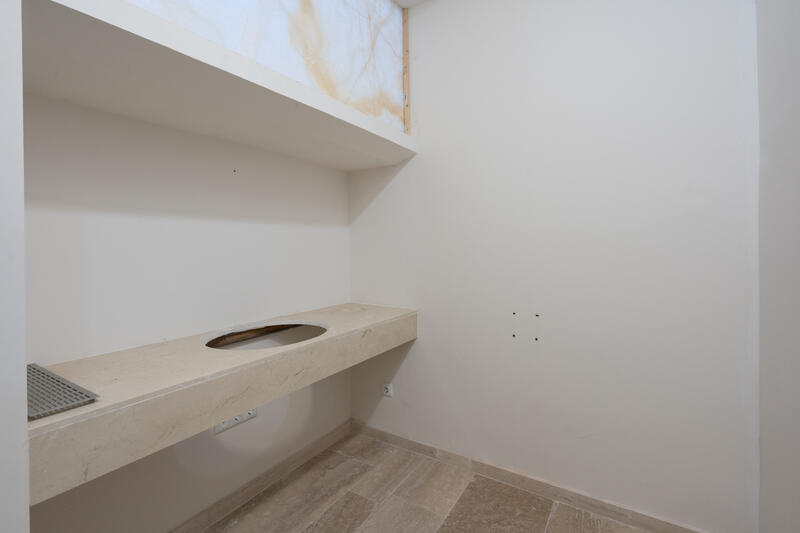 3 bedroom Commercial Property for sale