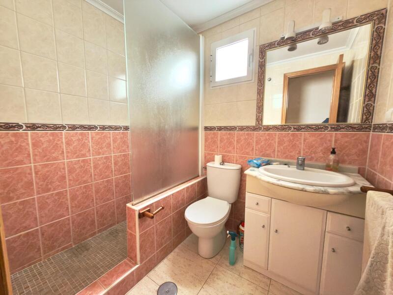 2 спальная комната квартира продается