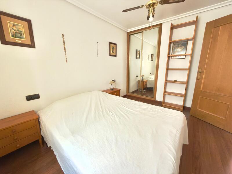 2 спальная комната квартира продается