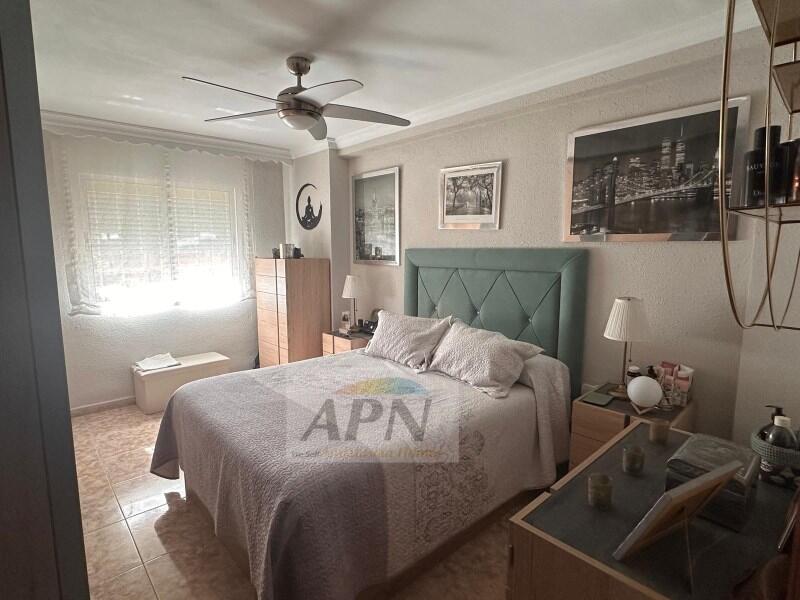 4 спальная комната квартира продается