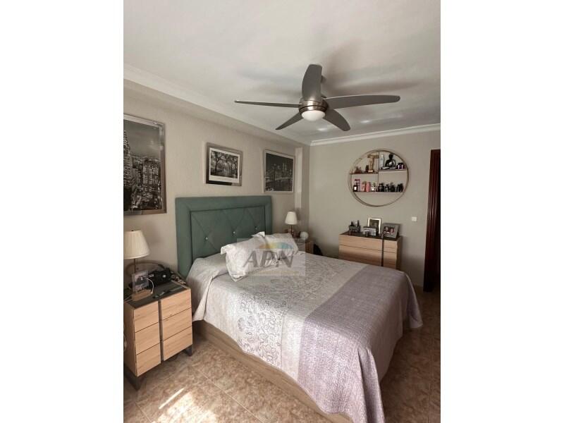 4 спальная комната квартира продается