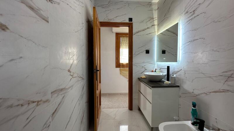 2 bedroom Apartment for sale 2 bedroom Apartment for sale