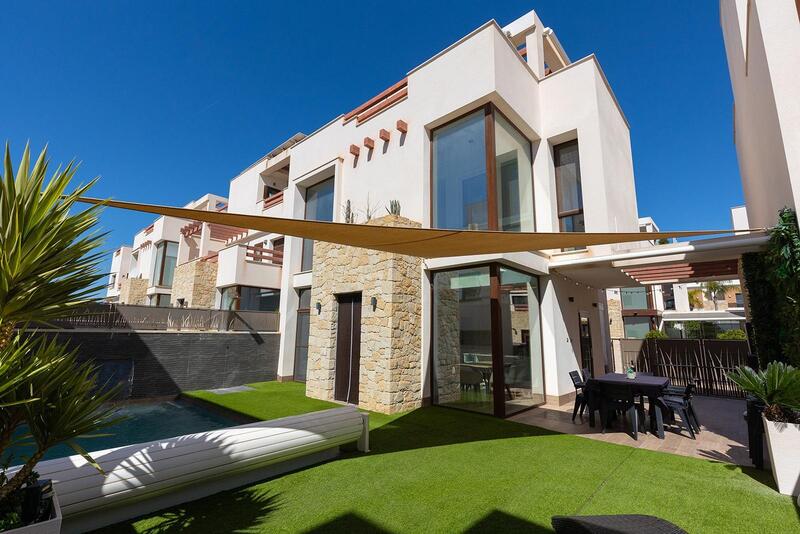Villa till salu i Rojales, Alicante