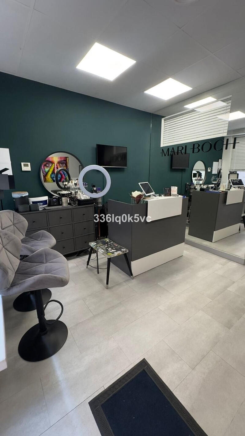 Local Comercial en venta en San Pedro de Alcantara, Málaga