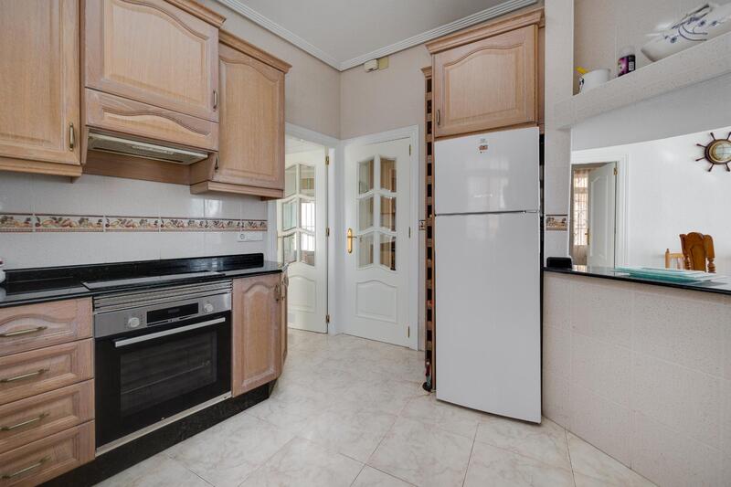 4 bedroom Apartment for sale