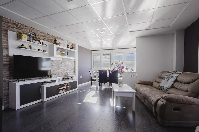 3 bedroom Apartment for sale