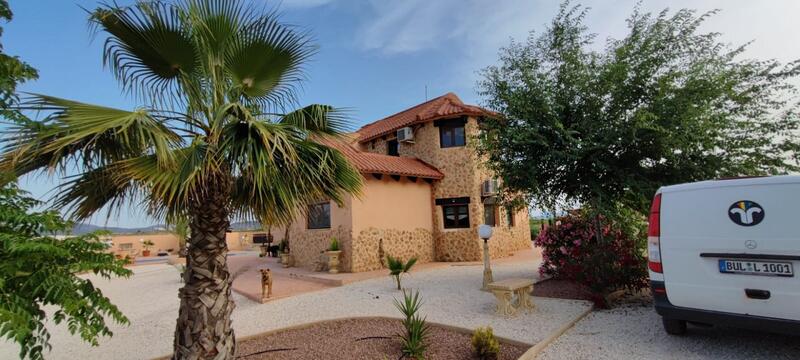 5 спальная комната вилла продается 5 спальная комната вилла продается