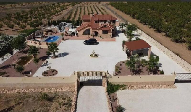 5 спальная комната вилла продается 5 спальная комната вилла продается