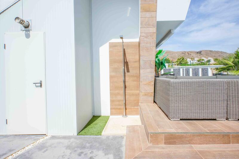 2 slaapkamer Villa Te koop 2 slaapkamer Villa Te koop