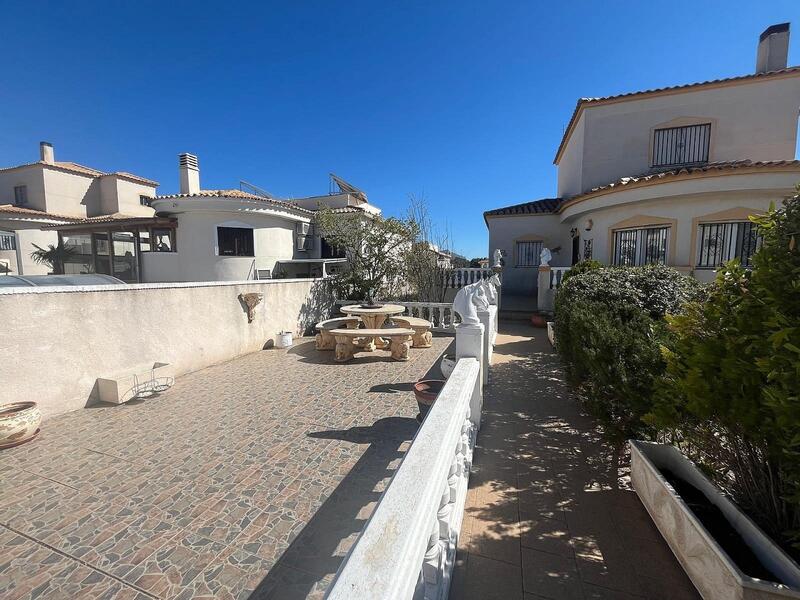 4 slaapkamer Villa Te koop