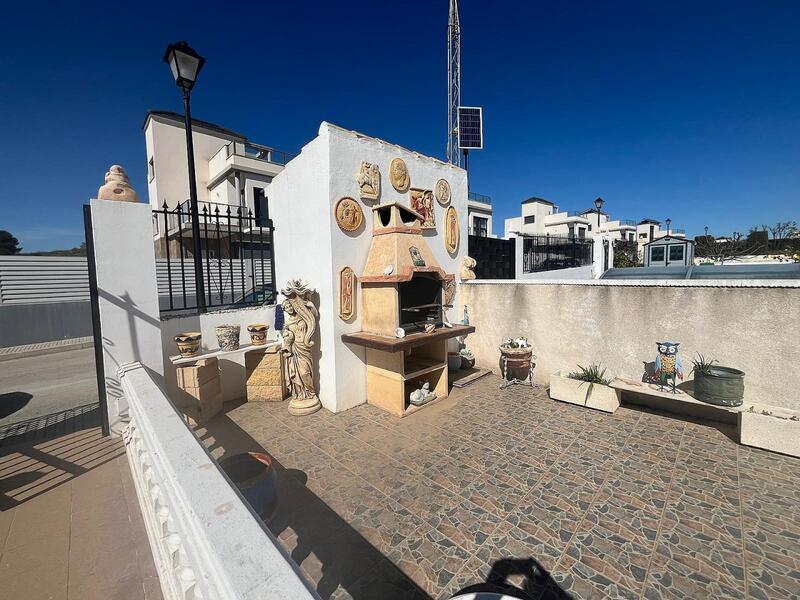 4 slaapkamer Villa Te koop