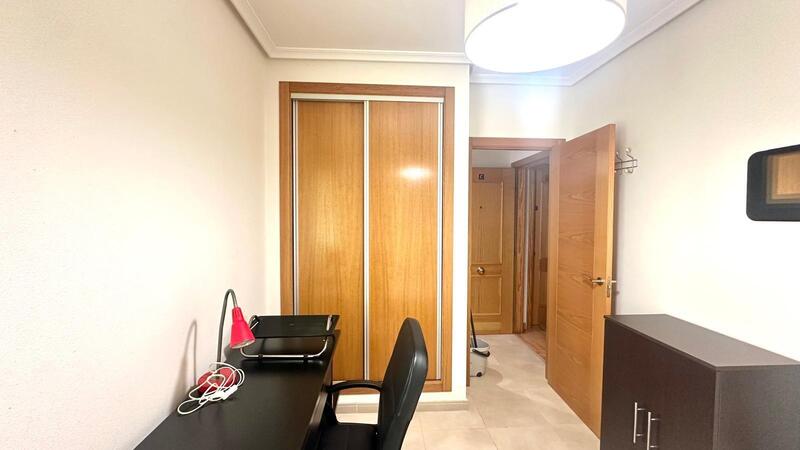 2 slaapkamer Appartement Te koop