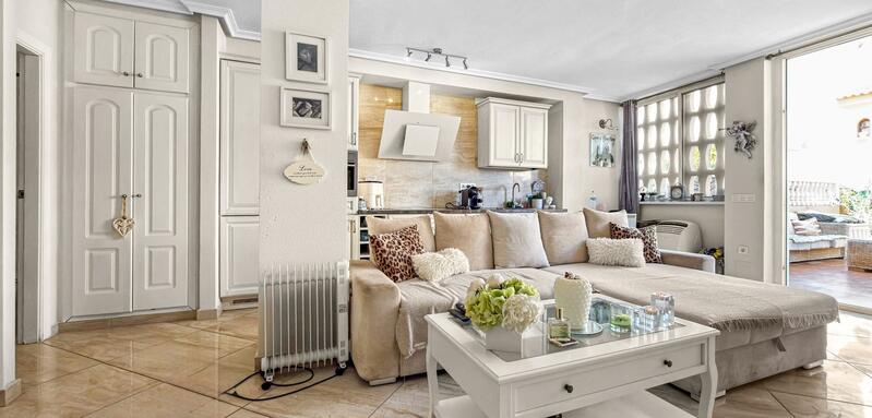 2 Schlafzimmer Stadthaus zu verkaufen