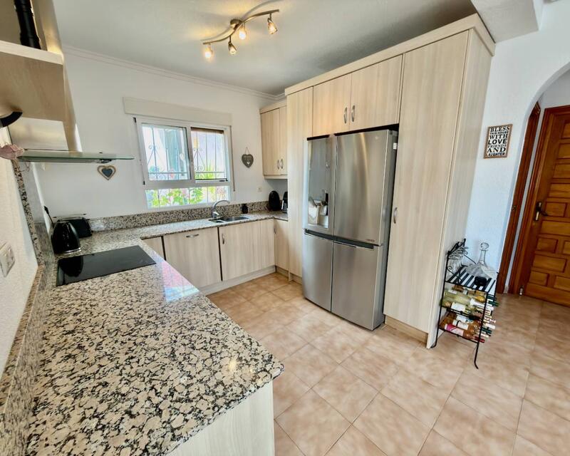 4 Cuarto Villa en venta