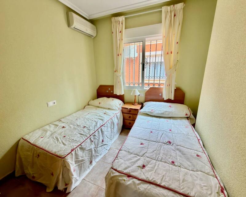 2 спальная комната вилла продается