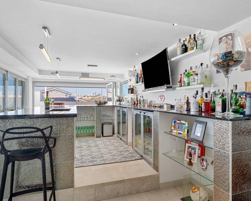 7 bedroom Villa for sale