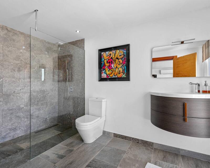 7 bedroom Villa for sale