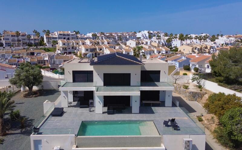 Villa til salgs i Ciudad Quesada, Alicante