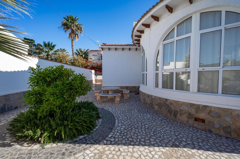 3 bedroom Villa for sale