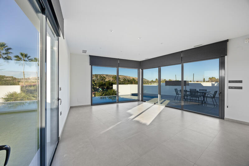 4 Cuarto Villa en venta