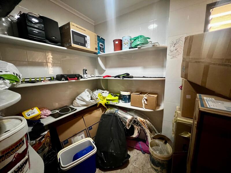 4 bedroom Apartment for sale