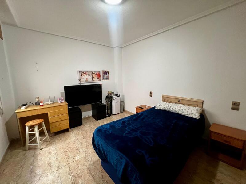 4 bedroom Apartment for sale