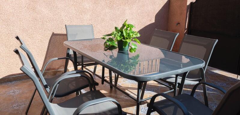 4 bedroom Townhouse for sale