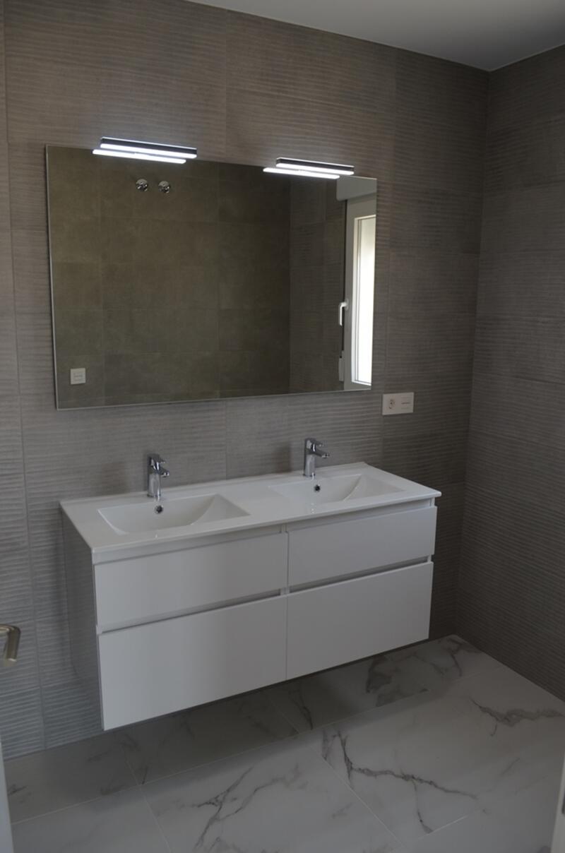 5 bedroom Villa for sale