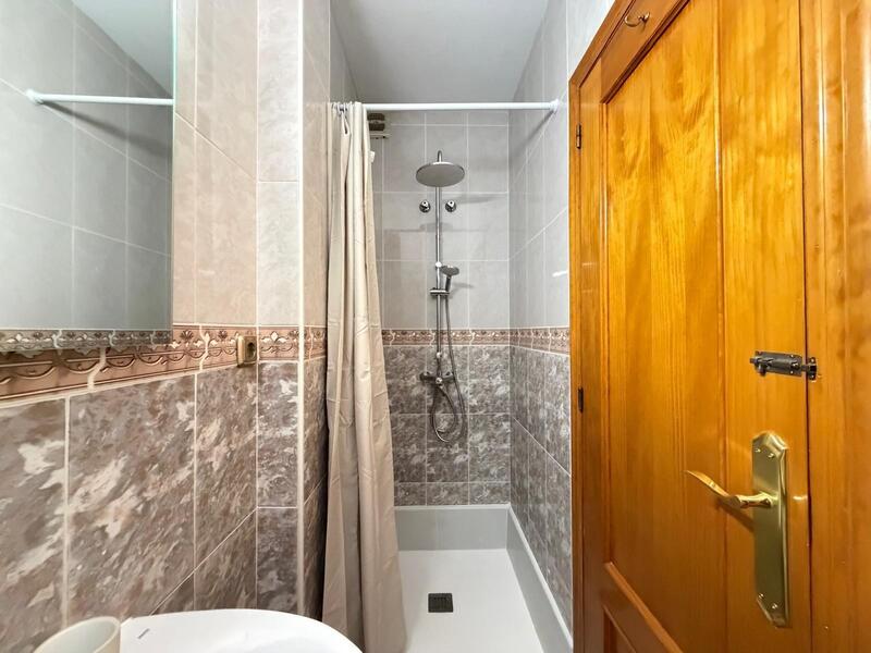 2 Cuarto Adosado en venta