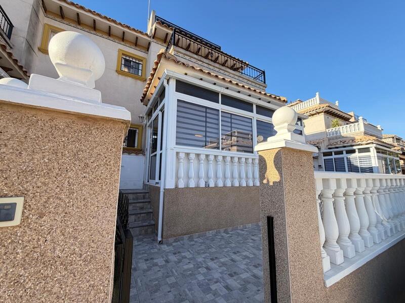 2 Cuarto Adosado en venta