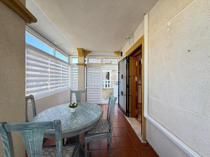 2 Cuarto Adosado en venta