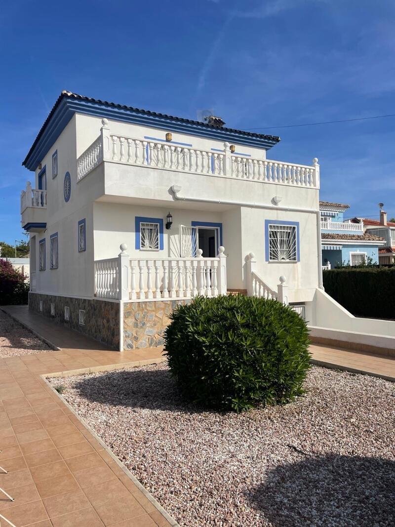 Villa for sale in Ciudad Quesada, Alicante