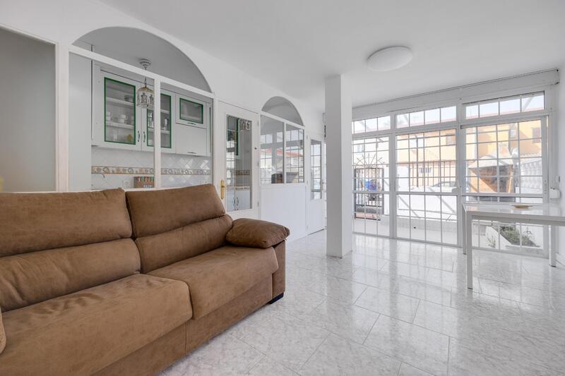 Villa à vendre dans Torrevieja, Alicante