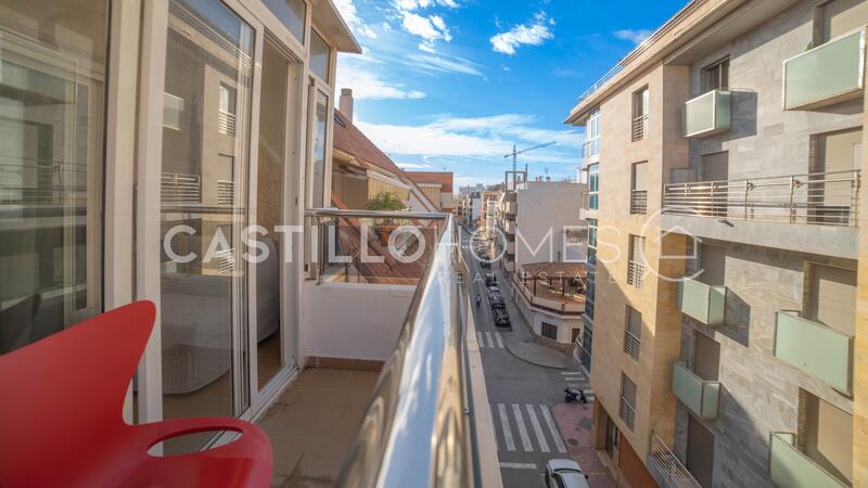 квартира продается в Torrevieja, Alicante