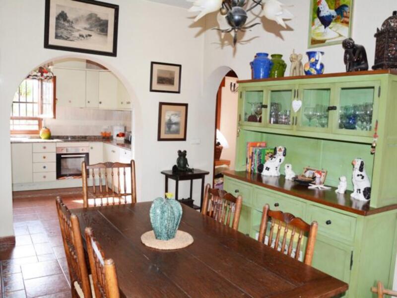 4 bedroom Villa for sale