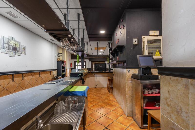 Kommersiella fastigheter till salu