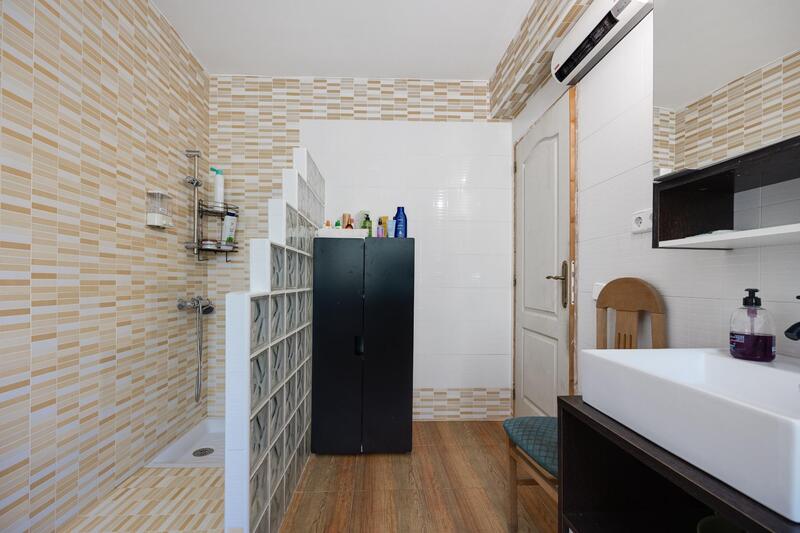 3 спальная комната вилла продается