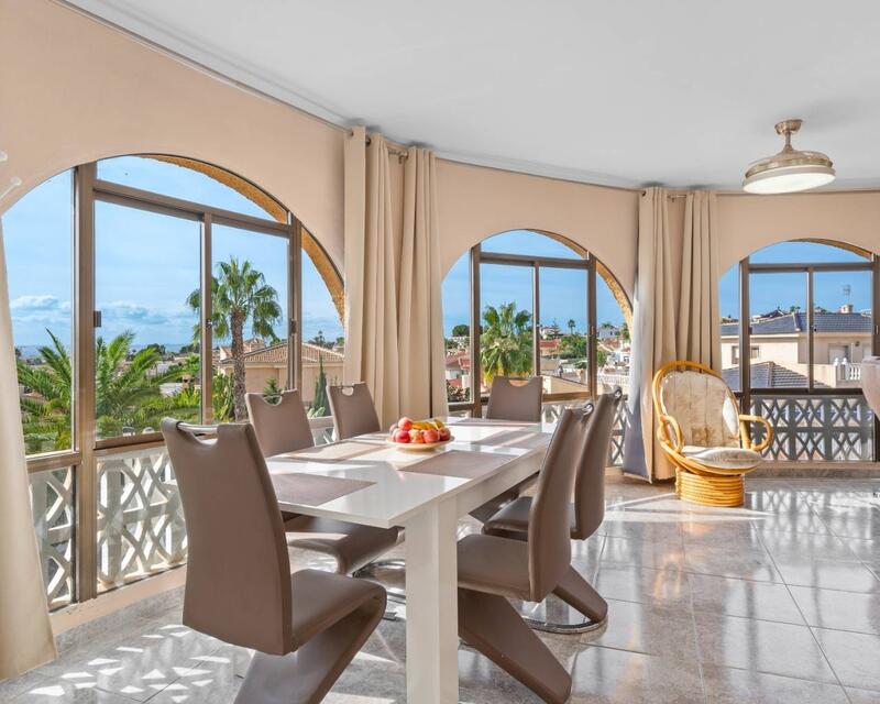 5 soverom Villa til salgs