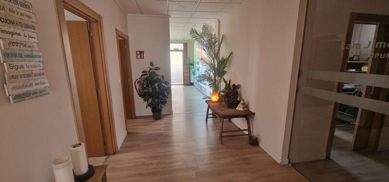 Erhvervsejendom til salg